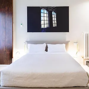 فندق مبيت وإفطار Bc Maison Bed&cafe, ميلان