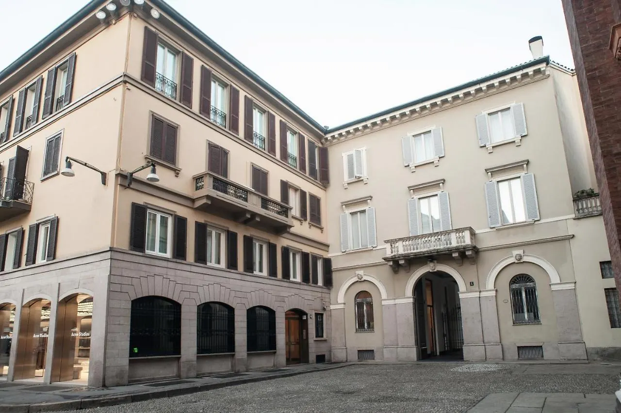 فندق The Unique Brera ميلان 2*,